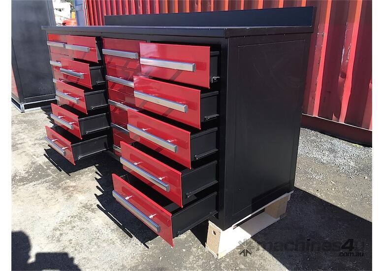 Unused Workshop bench, with 20 drawers