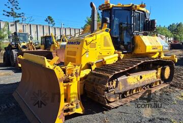 Komatsu 2021   D71PXI-24 DOZER