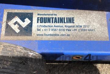 2 x Fountainline Line Markers