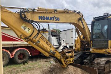 Komatsu PC138US-8 Excavator (Steel Tracked)