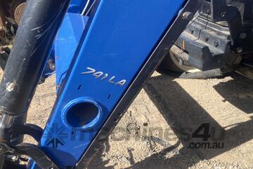 New Holland T6050 Tractor / Loader