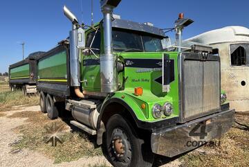 2000 Western Star 4800FX Tipper and 2007 Tefco Dog Trailer