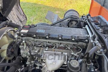 2014 Mitsubishi Fighter FK600 Tray Day Cab