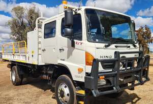 Hino GT1322 500 Series 4x4 Dualcab Traytop Service Body Truck.