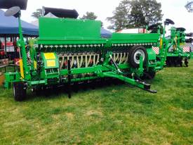 2014 Veles Agro - NIKA4 Disc Seeder - picture0' - Click to enlarge