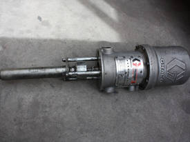 Graco President 217-578 30:1 pneumatic piston pump - picture1' - Click to enlarge