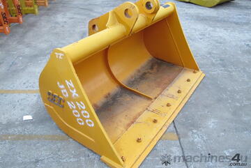 SEC 20 Ton Mud Bucket for Hitachi ZX200 - Includes Pin, 1830mm Width SEC 20 Ton Mud Bucket for Hitachi ZX200 - Includes Pin, 1830mm Width