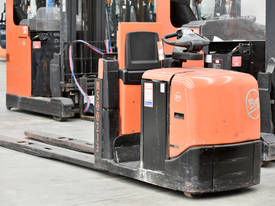2009 TOYOTA ELECTRIC FORKLIFT - picture0' - Click to enlarge