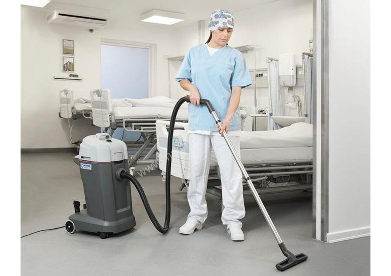 Click to view full size photos Nilfisk Basic Wet & Dry Commercial Vacuum VL500 35