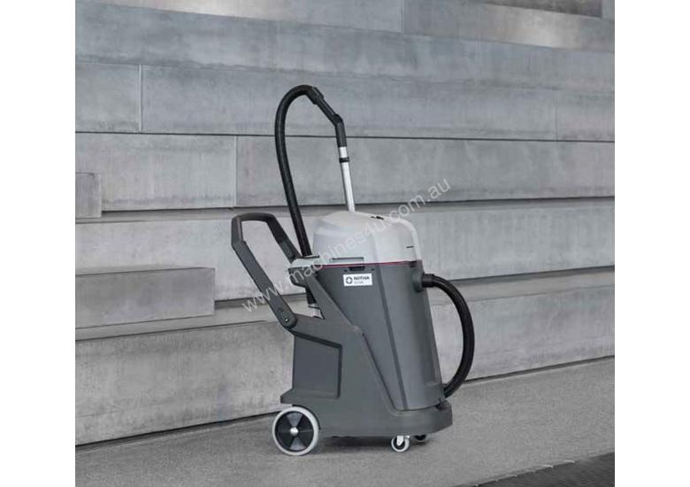 Click to view full size photos Nilfisk Basic Wet & Dry Commercial Vacuum VL500 35