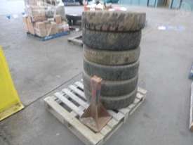Assorted Tyres And Rims - picture1' - Click to enlarge