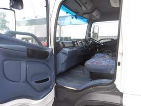 Hino FD 1024-500 Series Tilt tray Truck - picture1' - Click to enlarge