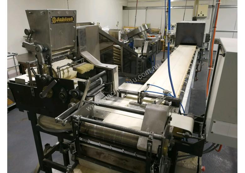 caption Lebanese / Flat Bread production line