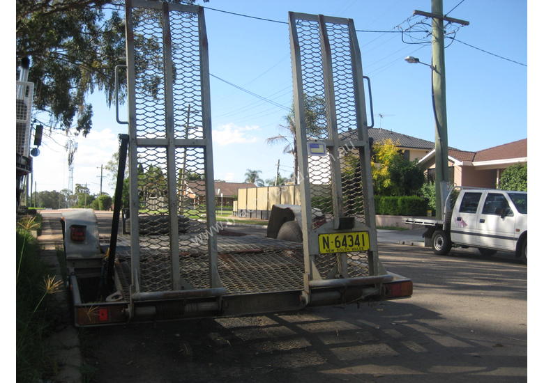 caption Plant trailer Rogers Guiding star Galvanised