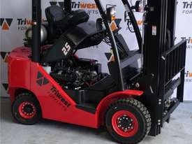 Hangcha 2.5t duel fuel counterbalance forklift  - picture2' - Click to enlarge
