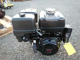 10.7HP 4 Stroke Air Cooled Petrol Engine - 1123142 - picture0' - Click to enlarge