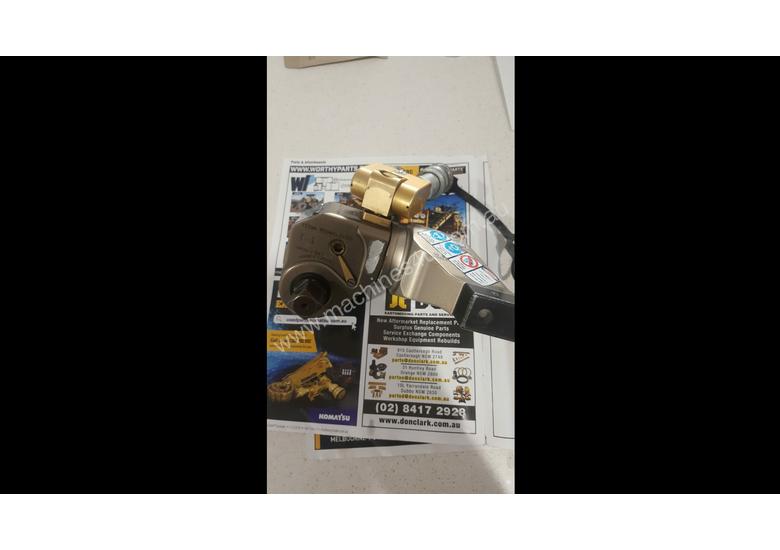 caption Titain T1 hi tourqe 3/4 drive as new cond. Can be used with 1/2 & 1