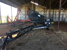 MacDon 3000 Windrowers Hay/Forage Equip - picture1' - Click to enlarge