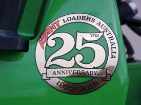 Avant 528 Loader W/ 4 in 1 Bucket - picture2' - Click to enlarge