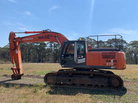 Hitachi ZX270 Tracked-Excav Excavator - picture0' - Click to enlarge
