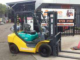  Komatsu LPG Forklift 2.5 Ton 4.3m Lift Height Container Entry Refurbished - picture0' - Click to enlarge