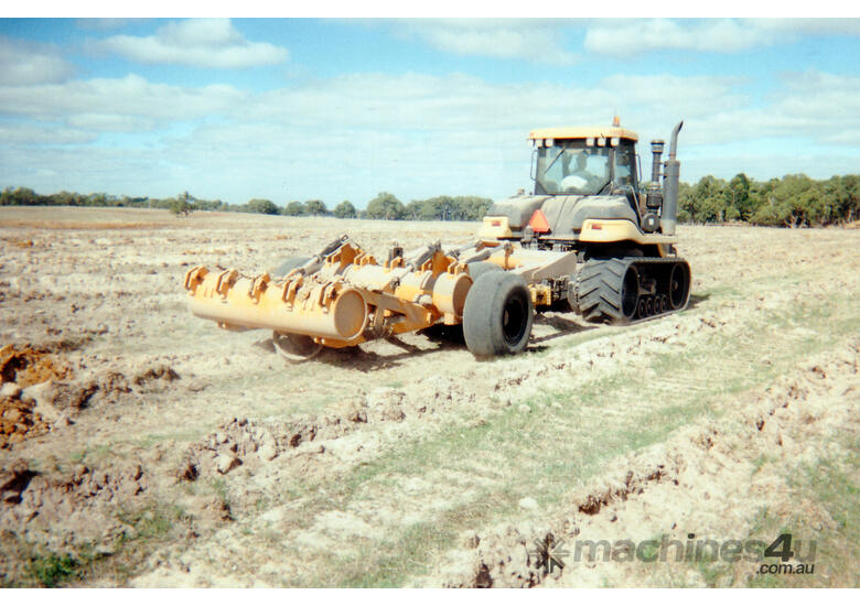 caption Savannah 1402 Soil Conditioner