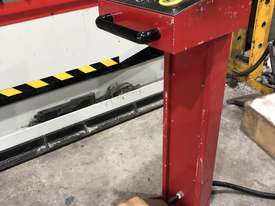Hydraulic pan press - picture2' - Click to enlarge