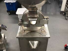 Powder Grinder Machine  - picture0' - Click to enlarge