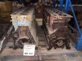 CATERPILLAR D333 CYLINDER BLOCK - picture0' - Click to enlarge
