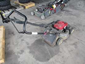 Honda Mower - picture1' - Click to enlarge