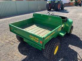 John Deere 4X2 Gator - picture2' - Click to enlarge