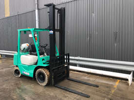 Mitsubishi FG25 LPG / Petrol Counterbalance Forklift - picture0' - Click to enlarge