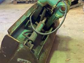13t mud bucket from kobelco - picture0' - Click to enlarge