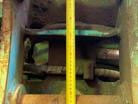 13t mud bucket from kobelco - picture2' - Click to enlarge