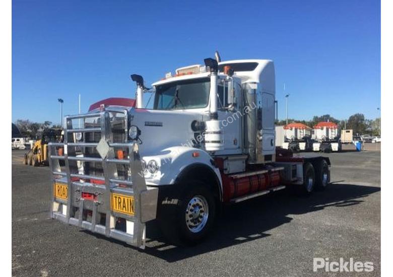 caption 2012 Kenworth C509