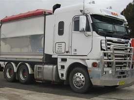 Freightliner Argosy 101 - picture0' - Click to enlarge