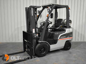 Nissan 1.8 Tonne Forklift Container Mast 4.3m Lift Height Sideshift 2013 Model - picture0' - Click to enlarge
