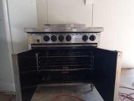 Dough roller /6 burner gas oven and stove top/Wok burner/Fryer/Glass washer  - picture0' - Click to enlarge