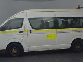 Toyota Hiace KDH - picture2' - Click to enlarge
