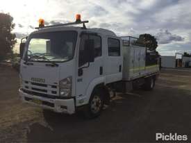 2009 Isuzu FRR500 - picture2' - Click to enlarge