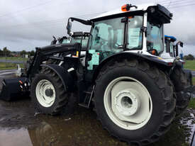 Valtra  A124H FWA/4WD Tractor - picture1' - Click to enlarge
