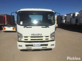 2008 Isuzu FRR600 X-long - picture1' - Click to enlarge