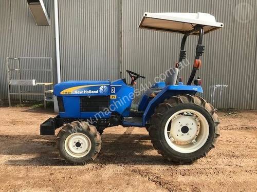 New Holland T1520