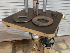 Wadkin Bobbin Sander. Rare stand alone sander in great condition  - picture1' - Click to enlarge