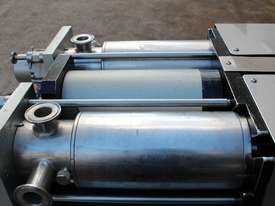 Horizontal Piston Filler - picture0' - Click to enlarge