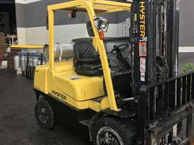 Forklift 2.5 ton - picture1' - Click to enlarge