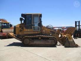 Caterpillar 953d - picture0' - Click to enlarge