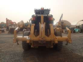 Caterpillar 12M Grader - picture1' - Click to enlarge