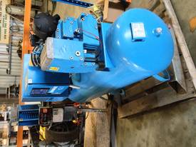 5.5Kw 19cfm BOGE With Intergrated Dryer   - picture2' - Click to enlarge