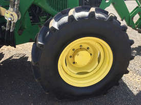 John Deere 6420SE FWA/4WD Tractor - picture2' - Click to enlarge